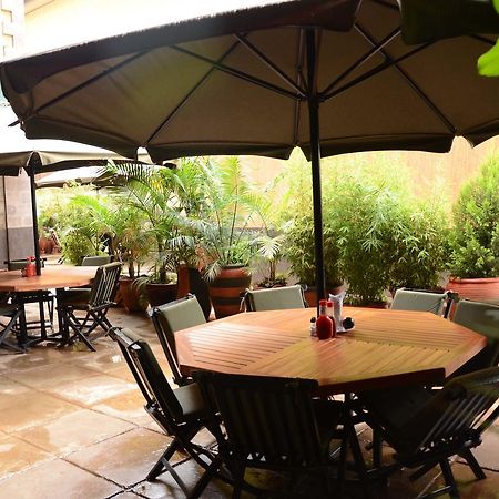 Upperhill Blueberry Hotel Найроби Екстериор снимка