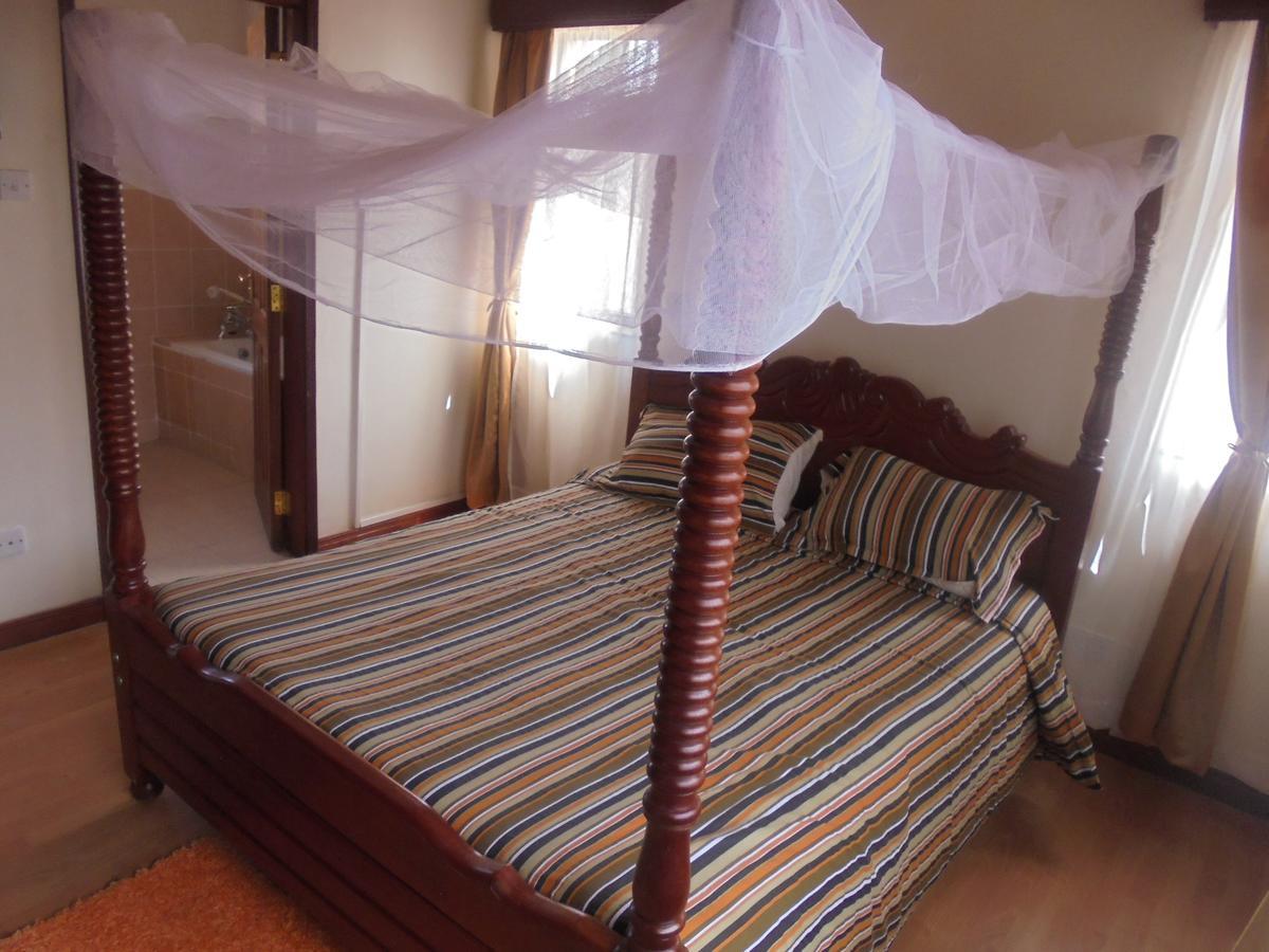 Upperhill Blueberry Hotel Найроби Екстериор снимка