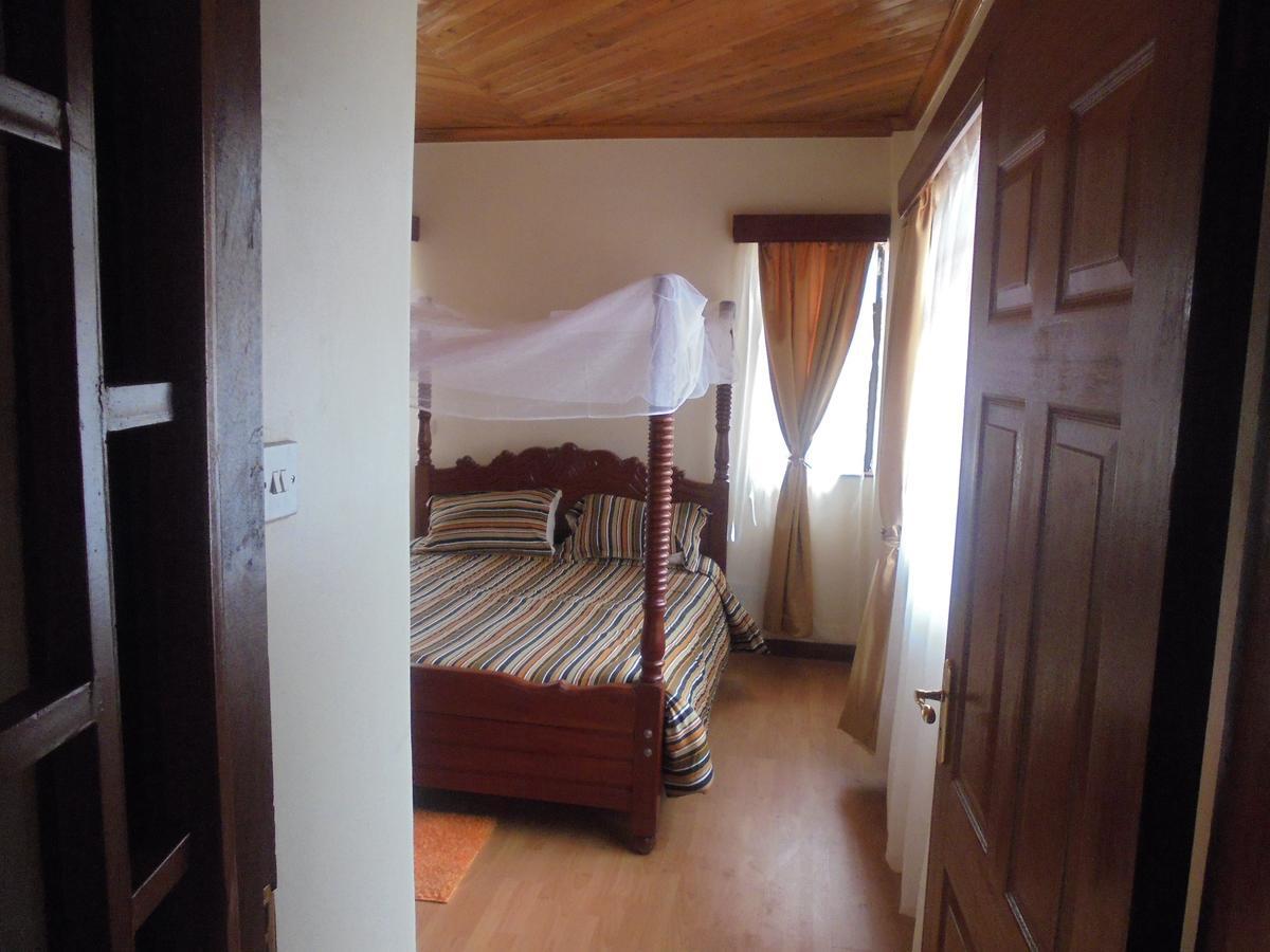 Upperhill Blueberry Hotel Найроби Екстериор снимка