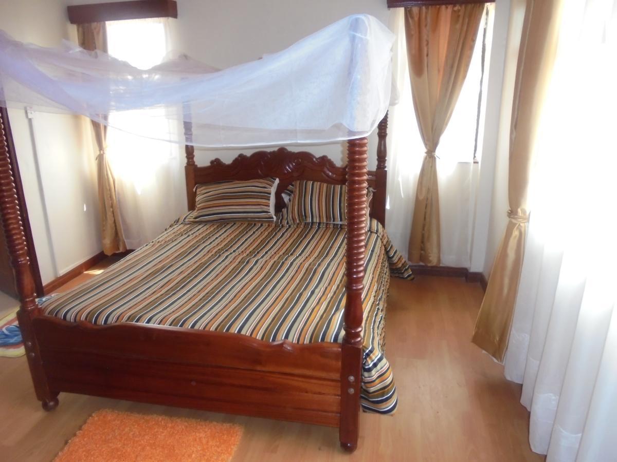 Upperhill Blueberry Hotel Найроби Екстериор снимка