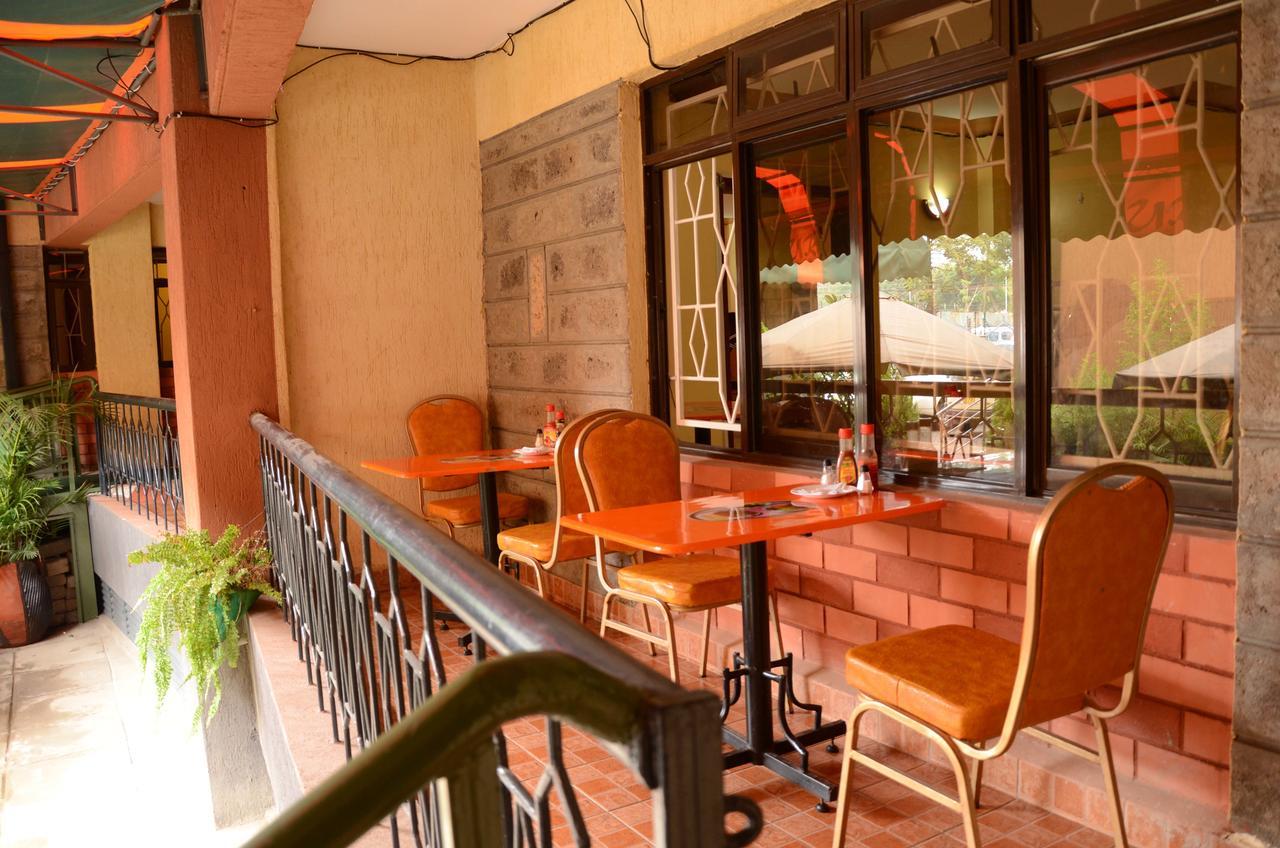 Upperhill Blueberry Hotel Найроби Екстериор снимка