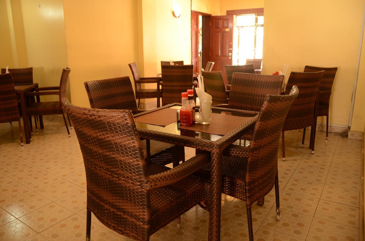 Upperhill Blueberry Hotel Найроби Екстериор снимка