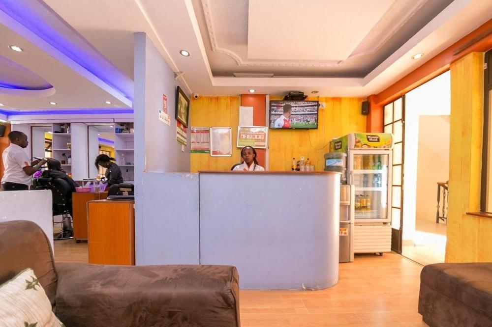 Upperhill Blueberry Hotel Найроби Екстериор снимка